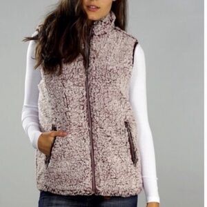 Thread & Supply Textured Fleece Vest in Cream and Brown